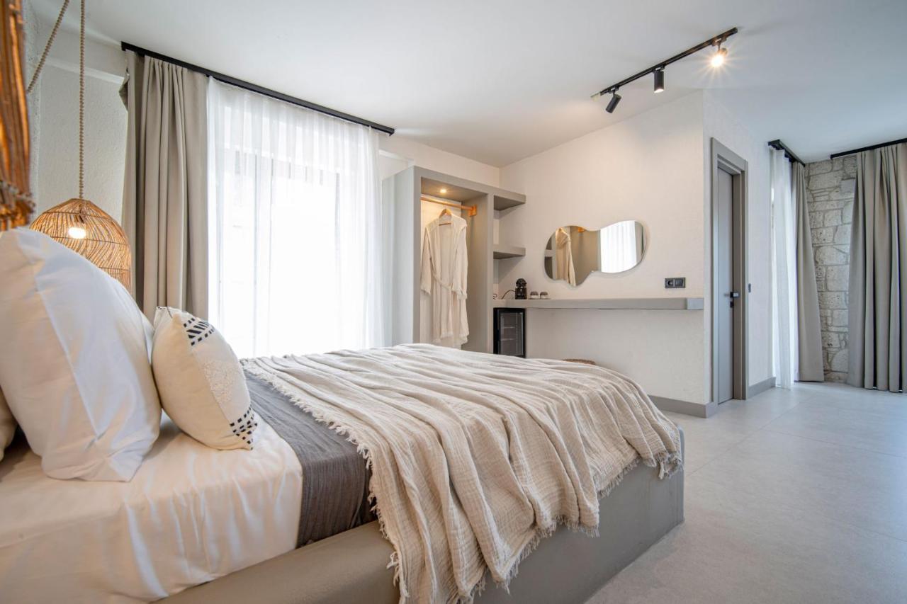 Derin Alacati (Adults Only) Εξωτερικό φωτογραφία